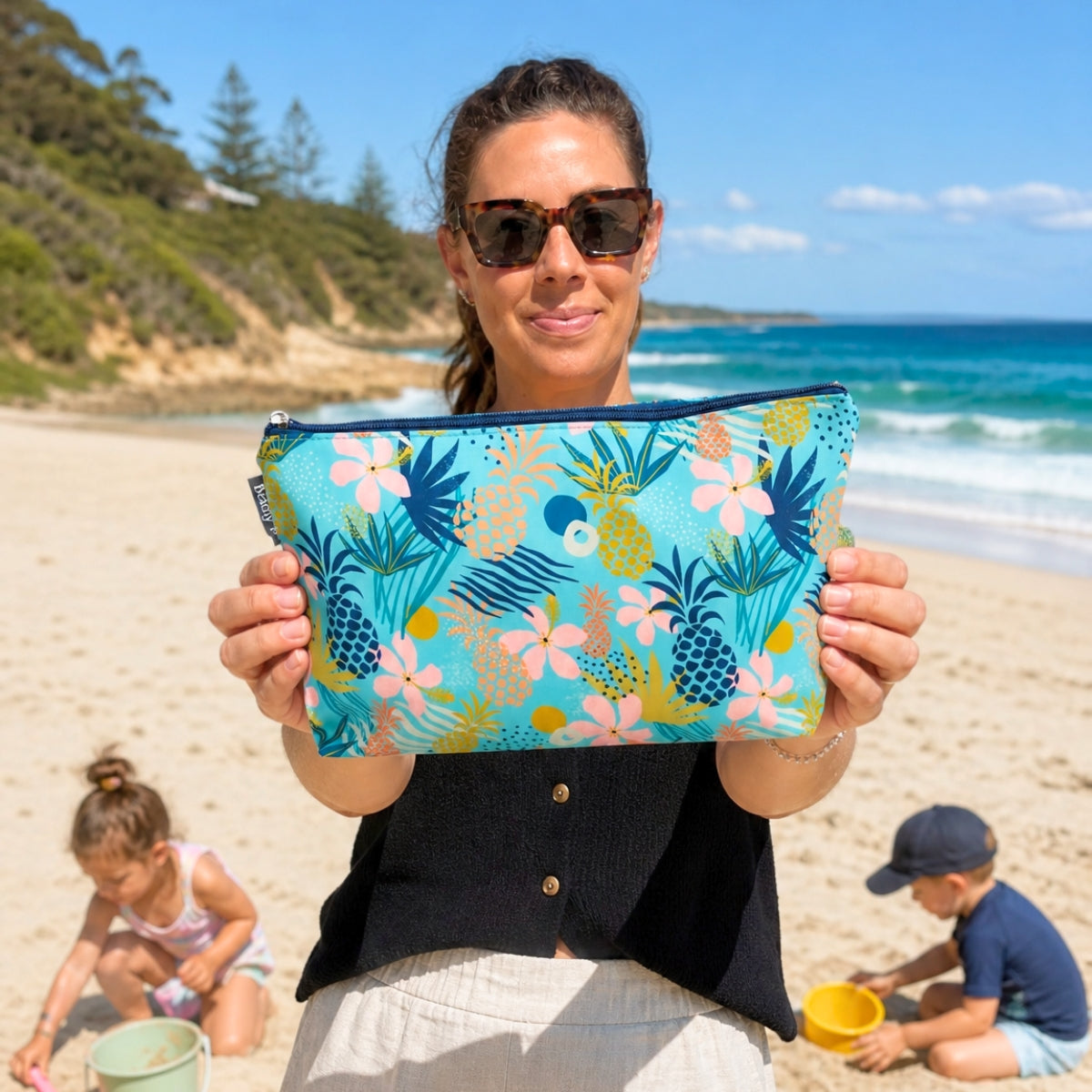 Beach Pouch - Pineapple Passion