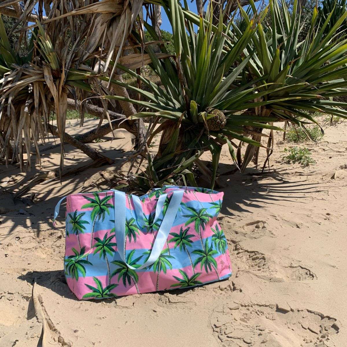 Palm Cove Bag on Beach with palms